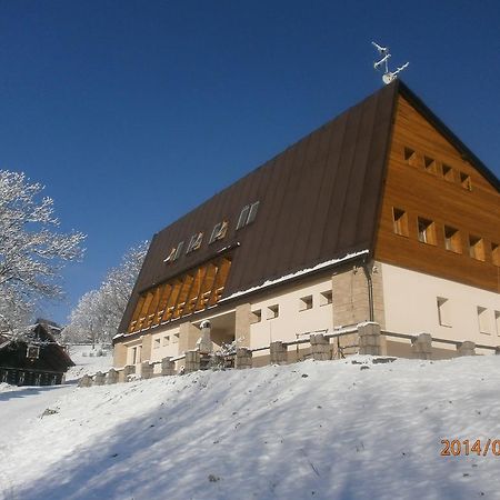伏尔塔瓦酒店 Strážné 外观 照片