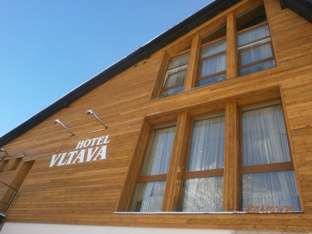 伏尔塔瓦酒店 Strážné 外观 照片