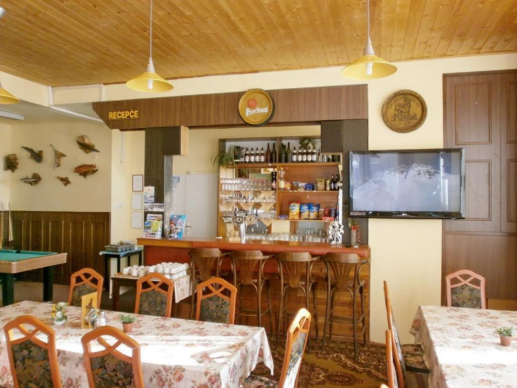 伏尔塔瓦酒店 Strážné 外观 照片